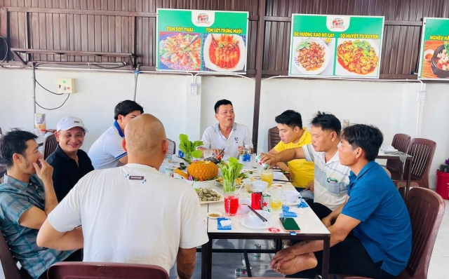 Không gian quán 4